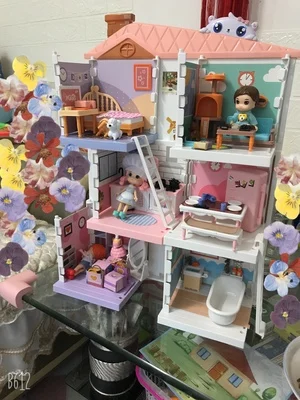 Girls Villa Plastic DIY Big Dollhouse Play Room Furniture Kit Assembled Doll House Toys For Girls Children Christmas Gifts
Girls Villa Plastic DIY Big Dollhouse Play Room Furniture Kit Assembled Doll House Toys For Girls Children Christmas Gifts