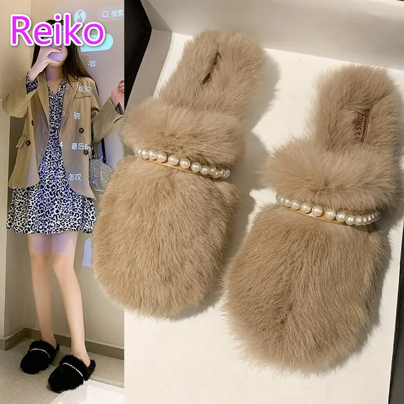 2021 autumn new Korean version of one-word fur slippers female pearl open-toed rabbit fur outer wear sandals casual flat bottom
2021 autumn new Korean version of one-word fur slippers female pearl open-toed rabbit fur outer wear sandals casual flat bottom