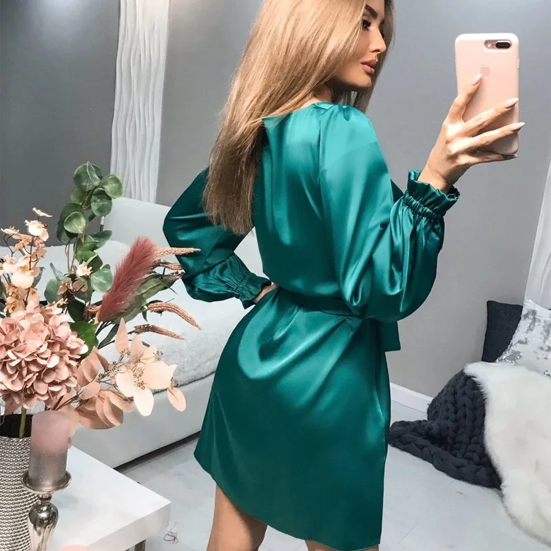 2021 Spring New Satin Lantern Sleeve Dress Pure Color Loose Casual Mini Plus Size Female dresses For Women
2021 Spring New Satin Lantern Sleeve Dress Pure Color Loose Casual Mini Plus Size Female dresses For Women
