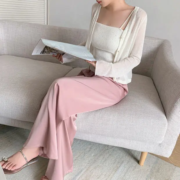Korean Style Wide Leg Pant Fashion Summer 2021 Satin Solid Trousers Women Loose Casual High Waist Women Clothing
Korean Style Wide Leg Pant Fashion Summer 2021 Satin Solid Trousers Women Loose Casual High Waist Women Clothing