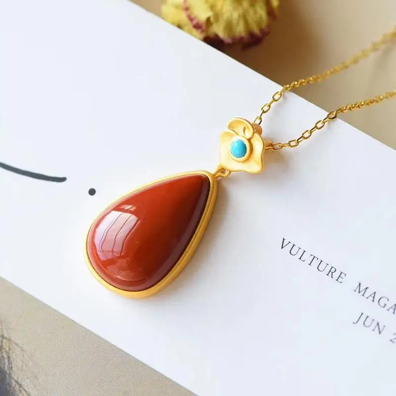 New S925 Silver Inlaid South Red Water Drop Pendant Female Clavicle Chain Full Color Full of Meat South Red Green Pine Gilding
New S925 Silver Inlaid South Red Water Drop Pendant Female Clavicle Chain Full Color Full of Meat South Red Green Pine Gilding