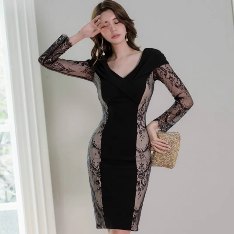 2020 Autumn V-Neck Long Sleeved Black Lace Patchwork Office Sexy Vestidos Bodycon Pencil Midi Women's Dress
2020 Autumn V-Neck Long Sleeved Black Lace Patchwork Office Sexy Vestidos Bodycon Pencil Midi Women's Dress