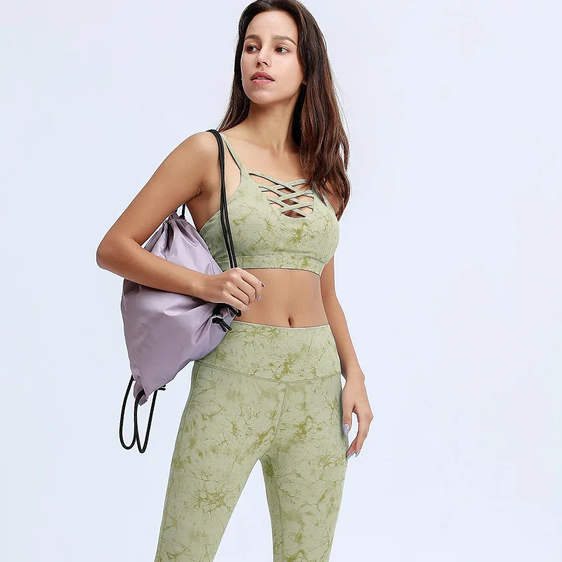 Sexy Gathered Shockproof Bra +Pants Yoga Sports Set Fitness suit Gym Clothing Workout Clothes for Women
Sexy Gathered Shockproof Bra +Pants Yoga Sports Set Fitness suit Gym Clothing Workout Clothes for Women