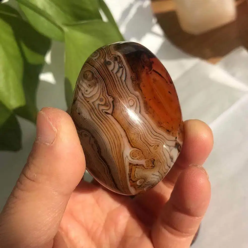 Beautiful silk agate natural crystal Reiki healing gift decoration 
Beautiful silk agate natural crystal Reiki healing gift decoration