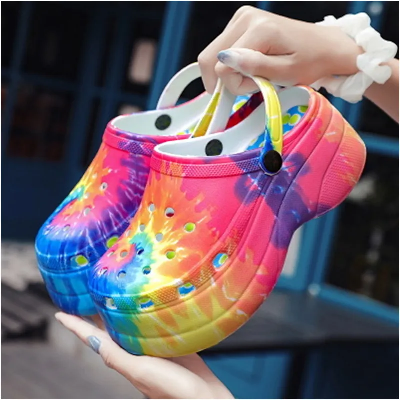 Sandals Women Platform Slippers Solid Color Cartoon Garden Shoes Summer Breathable Comfortable Beach Shoes Big Size Mujer
Sandals Women Platform Slippers Solid Color Cartoon Garden Shoes Summer Breathable Comfortable Beach Shoes Big Size Mujer