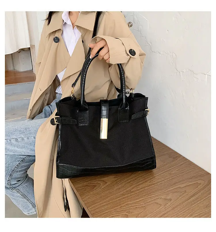 Fashion big bag female 2021 new large-capacity canvas travel bag western style platinum bag messenger bag single shoulder bag
Fashion big bag female 2021 new large-capacity canvas travel bag western style platinum bag messenger bag single shoulder bag