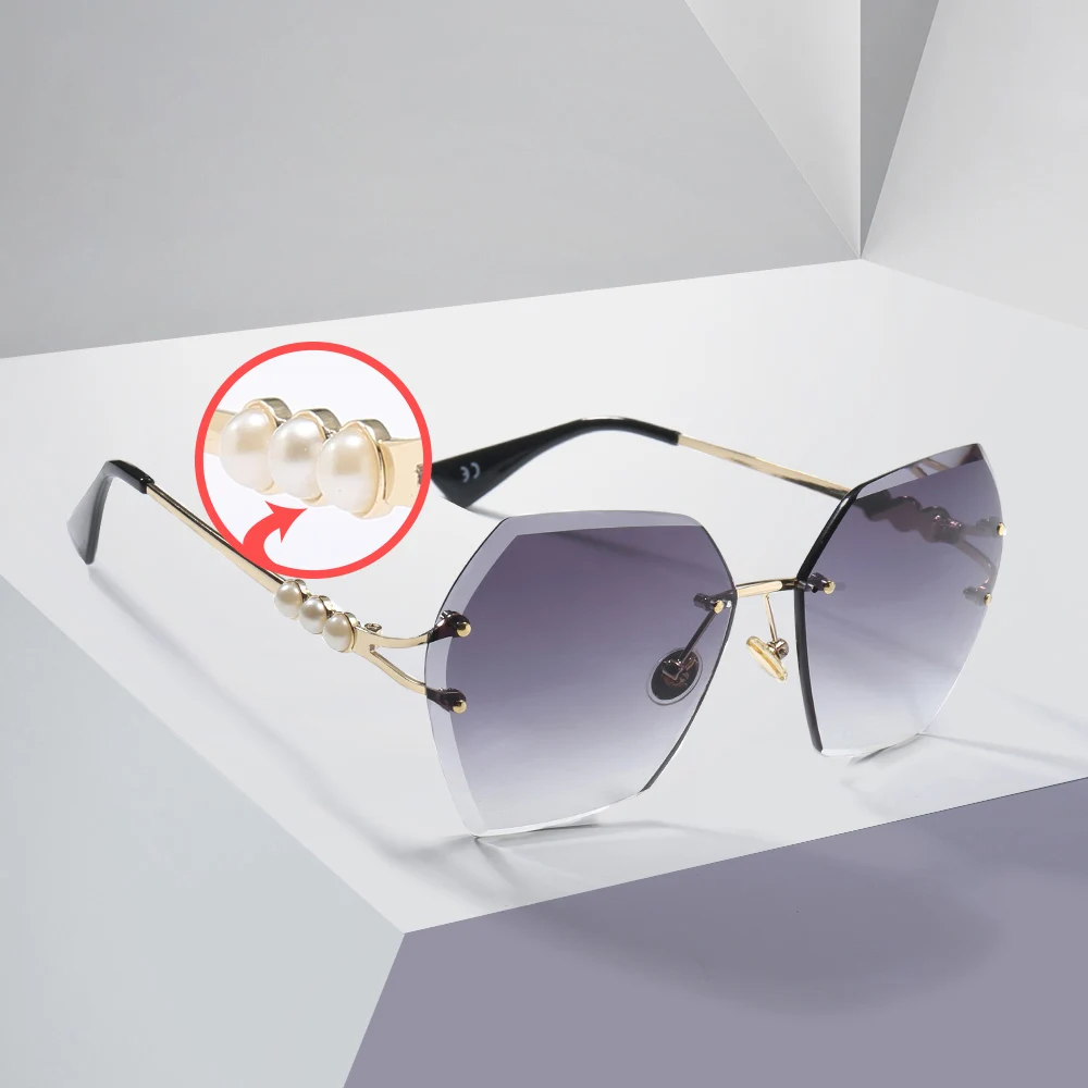 2021 Fashion New Round Rimless Retro Sunglasses Women Brand Designer Trendy Gradient Polygon Sun Glasses Female Pc Sun Glasses
2021 Fashion New Round Rimless Retro Sunglasses Women Brand Designer Trendy Gradient Polygon Sun Glasses Female Pc Sun Glasses