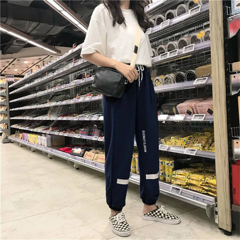 Harajuku Casual Black Blue Cargo Pants Women Elastic Pants Streetwear Korean Sweatpants autumn jogger trousers pants females
Harajuku Casual Black Blue Cargo Pants Women Elastic Pants Streetwear Korean Sweatpants autumn jogger trousers pants females