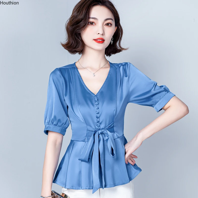 Houthion New Short-sleeved Blouse V-neck Korean Bow Satin Leisure Tops Comfortable Fashion Blouses Summer Lady Top
Houthion New Short-sleeved Blouse V-neck Korean Bow Satin Leisure Tops Comfortable Fashion Blouses Summer Lady Top