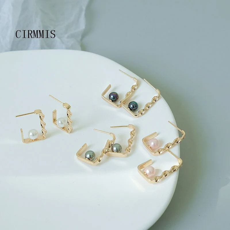 CIRMMIS Fashion New Shell Stud Earrings For Women Luxury Black Grey Floral Earring Handmade Trendy Vintage Jewelry Accessory
CIRMMIS Fashion New Shell Stud Earrings For Women Luxury Black Grey Floral Earring Handmade Trendy Vintage Jewelry Accessory