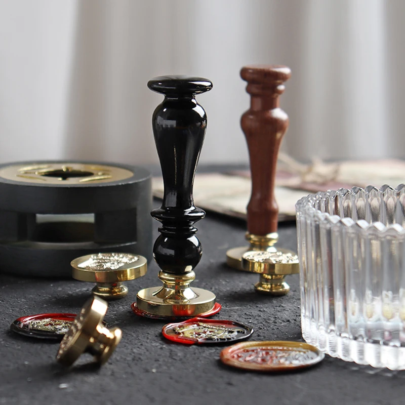 Fox Sealing Wax Stamp European and American Wedding Invitation Wax Stamp Animal Hand Account Wax Seal Fashion Brass Wax Seal
Fox Sealing Wax Stamp European and American Wedding Invitation Wax Stamp Animal Hand Account Wax Seal Fashion Brass Wax Seal