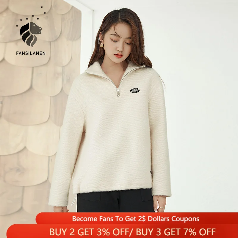 Hoodies & Sweatshirts
Hoodies & Sweatshirts