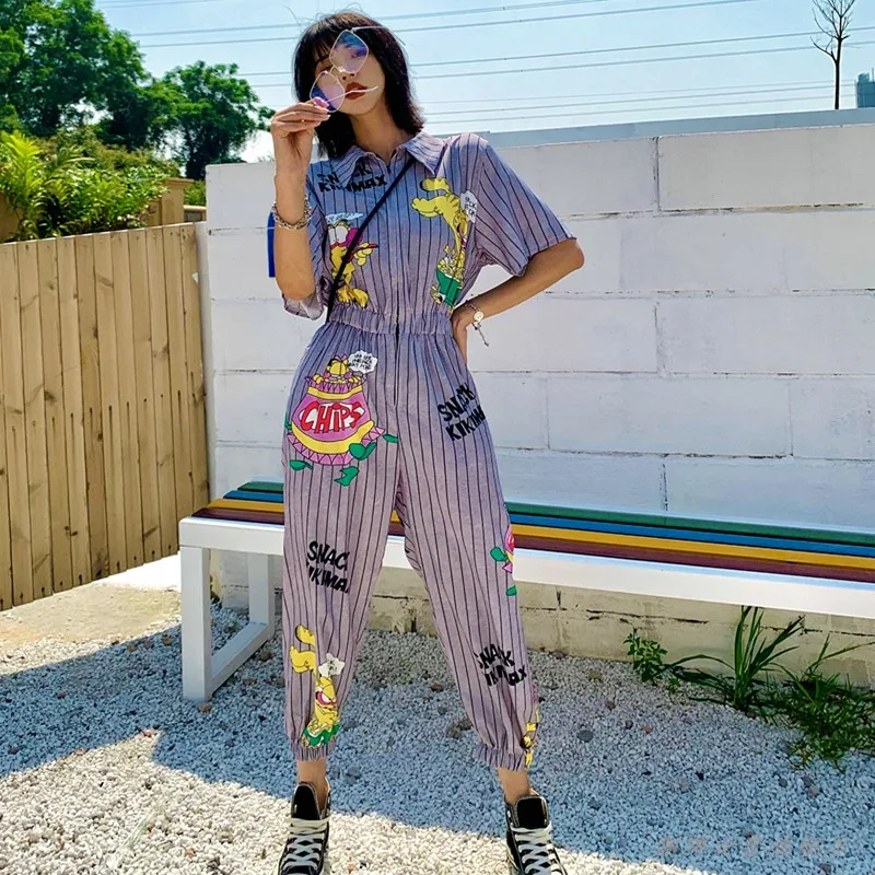 Women's jumpsuit fashion trendy brand short-sleeved jumpsuit women's summer high waist loose tooling jumpsuit trend
Women's jumpsuit fashion trendy brand short-sleeved jumpsuit women's summer high waist loose tooling jumpsuit trend