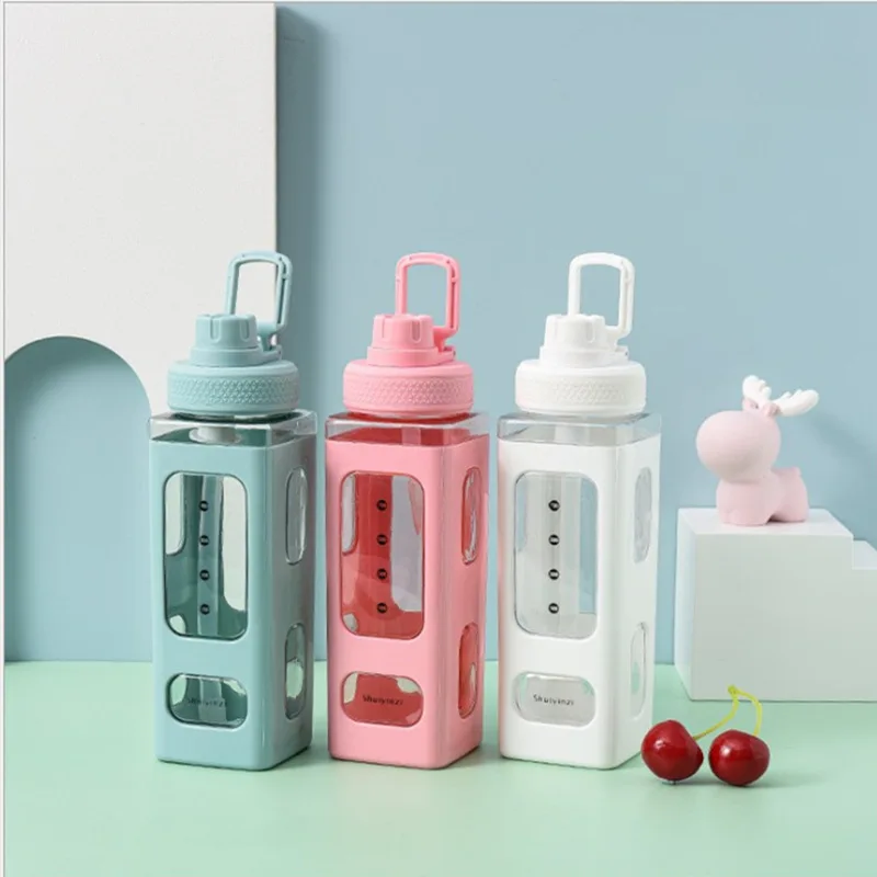 Plastic Water Bottle 24oz for Drinking Portable Water Jug with Straw Leakproof Water Bottle For Fitness,Gym and Outdoor
Plastic Water Bottle 24oz for Drinking Portable Water Jug with Straw Leakproof Water Bottle For Fitness,Gym and Outdoor