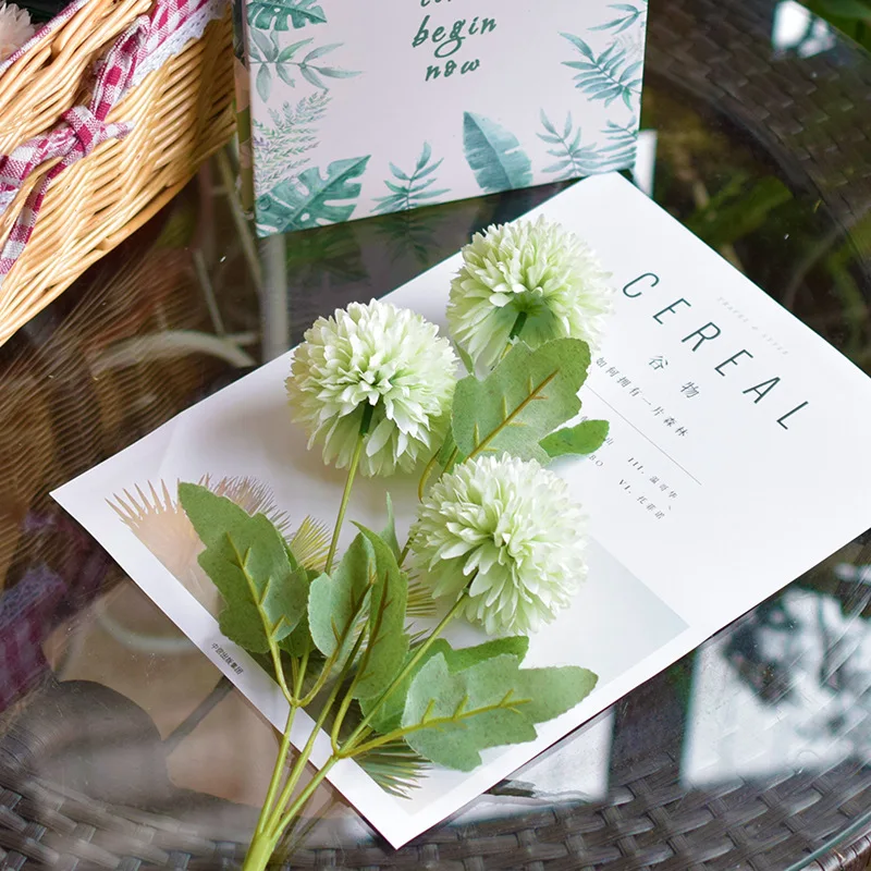 3 Heads Artificial Dandelion Flower Ball Simulation Silk Flower Plant Bouquet DIY Home Wedding Decoration Valentine's Day Gift
3 Heads Artificial Dandelion Flower Ball Simulation Silk Flower Plant Bouquet DIY Home Wedding Decoration Valentine's Day Gift