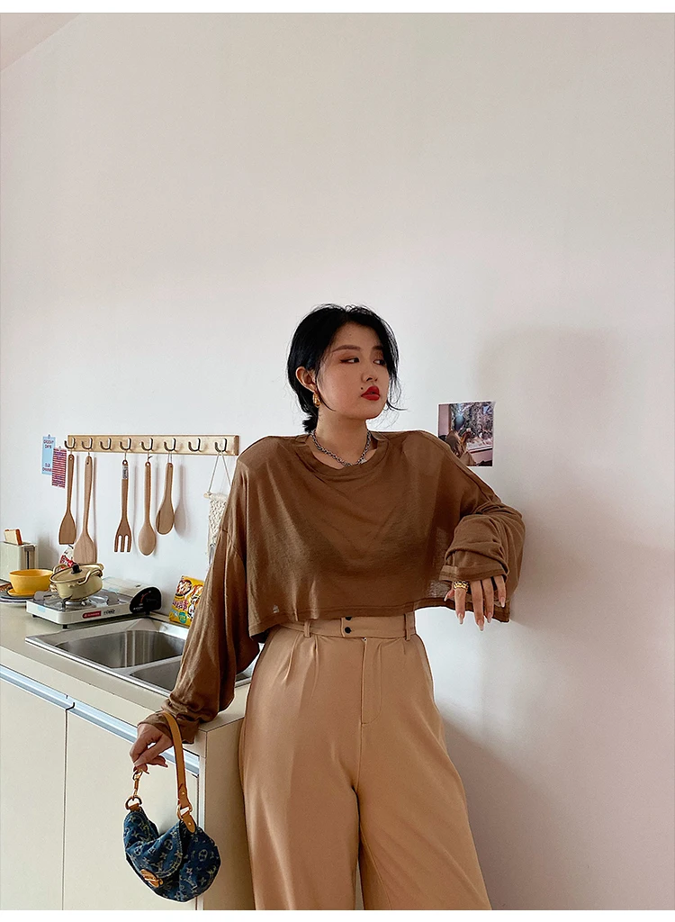 Goddess Fan Xian thin high waist T-shirt female long sleeve short skin-friendly bottoming shirt back hollow sexy top
Goddess Fan Xian thin high waist T-shirt female long sleeve short skin-friendly bottoming shirt back hollow sexy top
