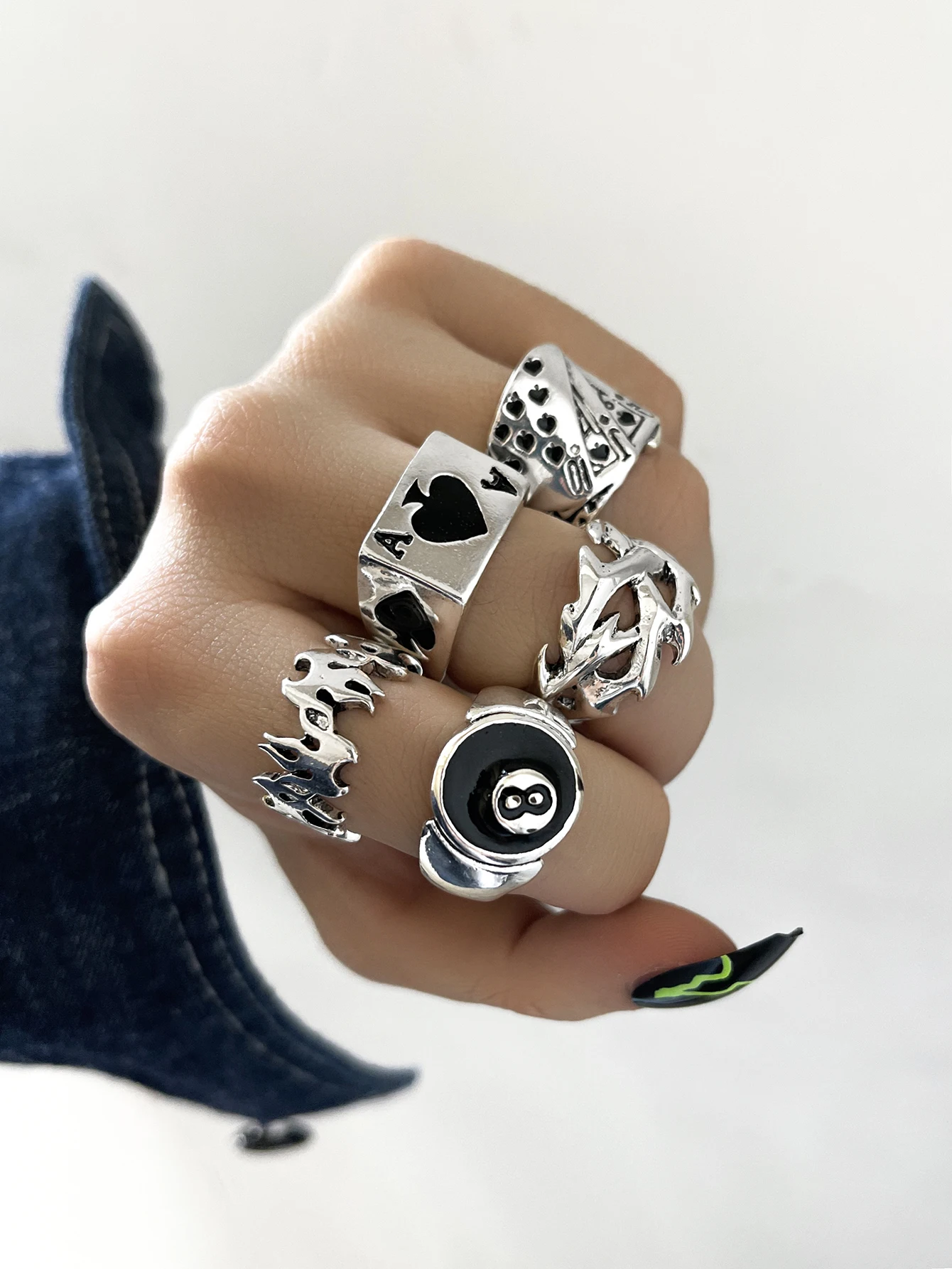 Stillgirl Punk Poker Billiards Rings for Women Funny Goth Kpop Flame Anillos Hip Hop Y2k Korean Fashion Male Couple Gift Jewelry
Stillgirl Punk Poker Billiards Rings for Women Funny Goth Kpop Flame Anillos Hip Hop Y2k Korean Fashion Male Couple Gift Jewelry