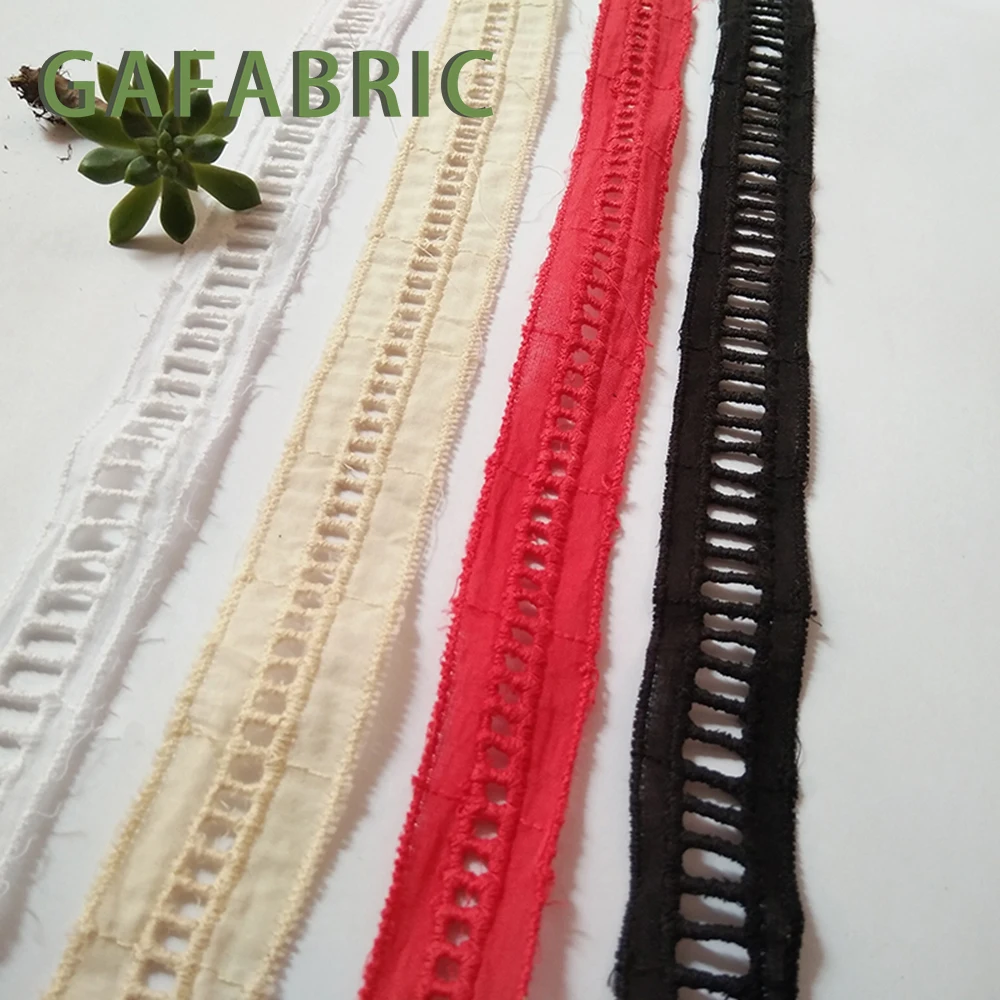 1yards vintage track Cotton lace diy ribbon embroidery Trim French Lace,Chantilly Lace,Wedding Lace, Garter lace, Lingerie Lace
1yards vintage track Cotton lace diy ribbon embroidery Trim French Lace,Chantilly Lace,Wedding Lace, Garter lace, Lingerie Lace
