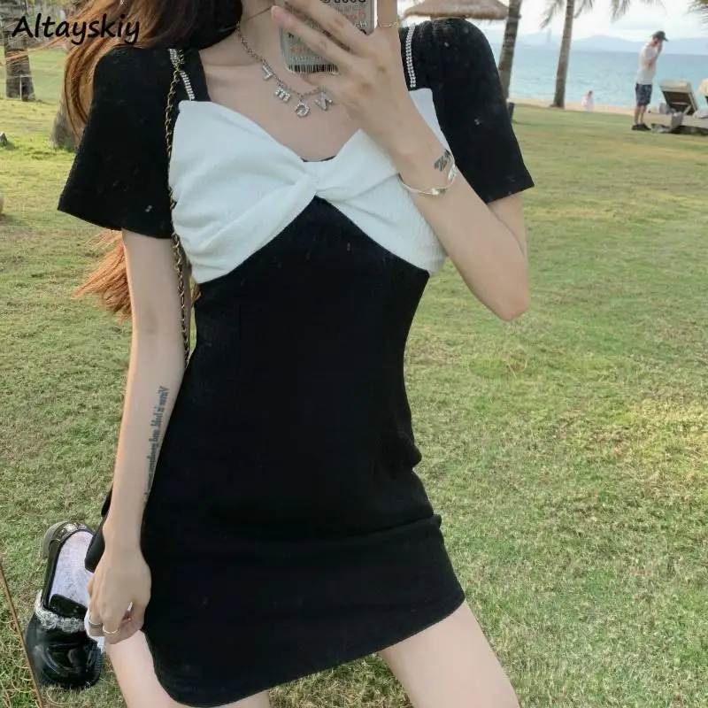Dress Women Fashion Leisure All-match Slim Mini Bow Patchwork Korean Style Short Sleeve Female Vestidos Creativity Square Collar
Dress Women Fashion Leisure All-match Slim Mini Bow Patchwork Korean Style Short Sleeve Female Vestidos Creativity Square Collar