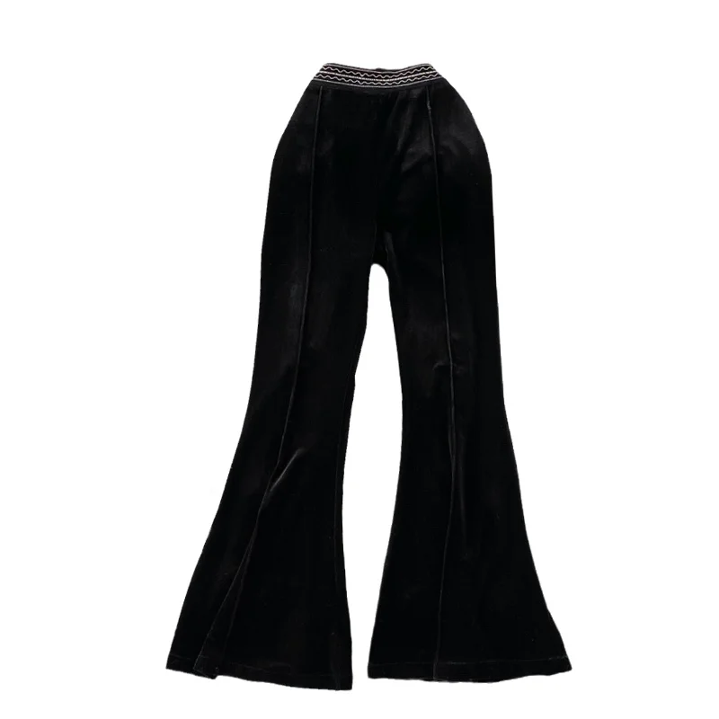 Pants & Capris
Pants & Capris