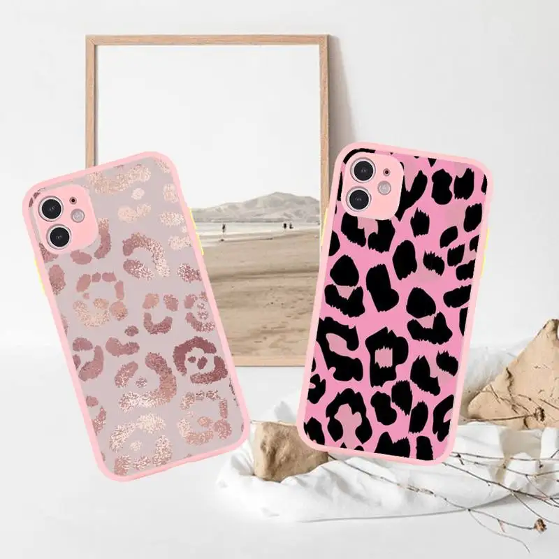 Leopard Phone Case For iPhone 13 12 11 Mini Pro XR XS Max 7 8 Plus X Matte transparent Pink Back Cover
Leopard Phone Case For iPhone 13 12 11 Mini Pro XR XS Max 7 8 Plus X Matte transparent Pink Back Cover