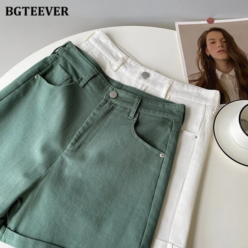 BGTEEVER Casual Stylish High Waist Button Women Shorts 2021 Summer Pockets Ladies Slim Solid Shorts Female
BGTEEVER Casual Stylish High Waist Button Women Shorts 2021 Summer Pockets Ladies Slim Solid Shorts Female