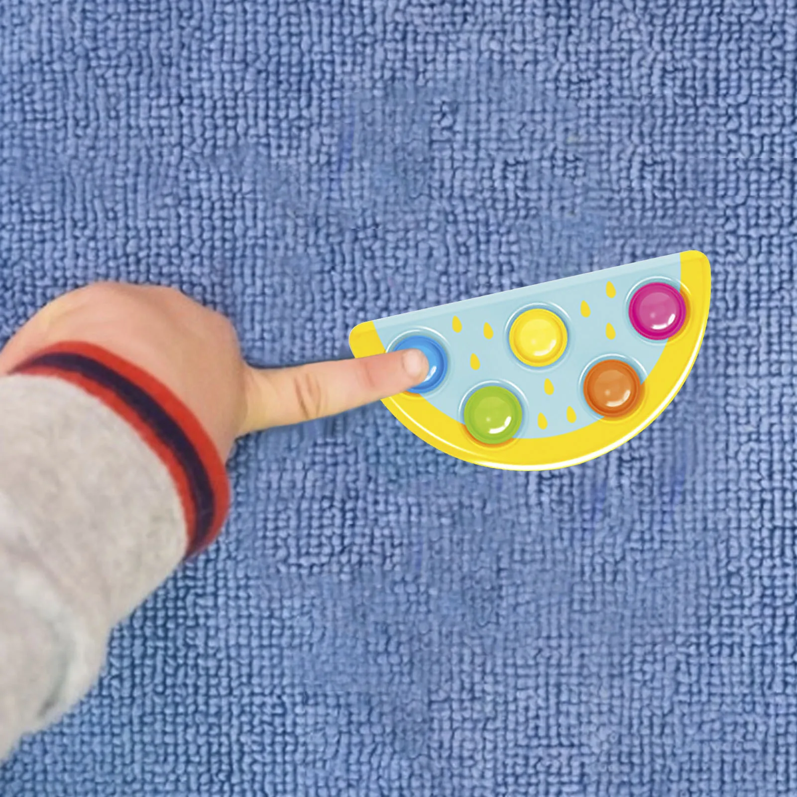 Children's Puzzle Finger Toys Five-Color Watermelon-Shaped Toy Scrubbed Repeatedly Relaxing Small Colorful Toys like-minded
Children's Puzzle Finger Toys Five-Color Watermelon-Shaped Toy Scrubbed Repeatedly Relaxing Small Colorful Toys like-minded