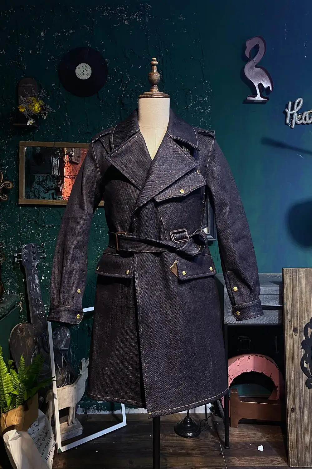 Heavy hard goods! 22Oz Red Ear Tannin British Cavalry Coat Vintage Khaki Long Denim Coat
Heavy hard goods! 22Oz Red Ear Tannin British Cavalry Coat Vintage Khaki Long Denim Coat