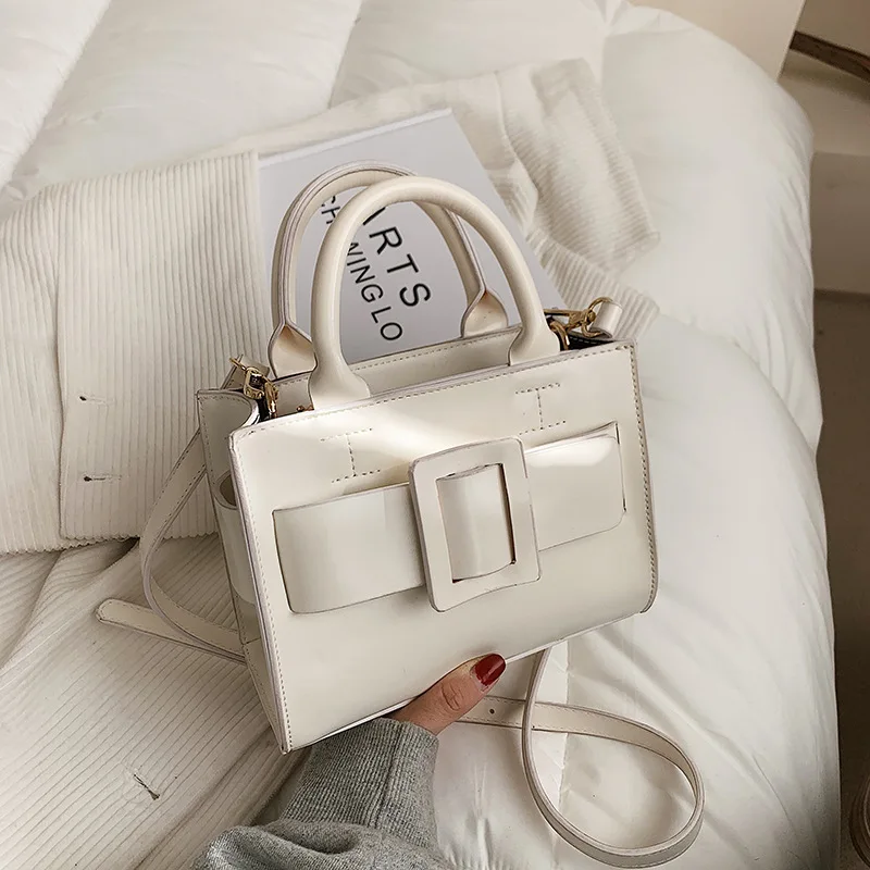 2021 New Trendy Fashion Lady Temperament Messenger Bag Simple Portable Small Square Bag Texture Single Shoulder Small Bag Female
2021 New Trendy Fashion Lady Temperament Messenger Bag Simple Portable Small Square Bag Texture Single Shoulder Small Bag Female