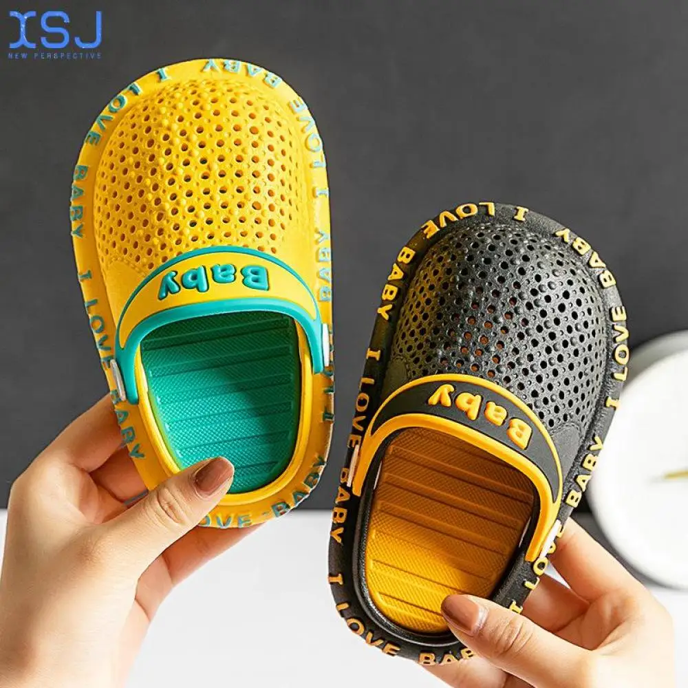 Children's Hole Shoes Girls Summer Soft Bottom Non-Slip Boys Children Infants Baotou Children's Baby Sandals and Slippers 
Children's Hole Shoes Girls Summer Soft Bottom Non-Slip Boys Children Infants Baotou Children's Baby Sandals and Slippers