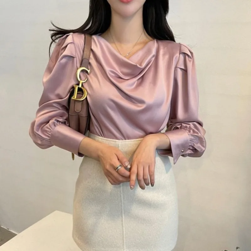 ZAWAHIKI Blouse Korean Chic Satin Solid Elegant Blusas V-neck 2021 Spring Puff Sleeve Loose Fashion Office Work Women Shirts
ZAWAHIKI Blouse Korean Chic Satin Solid Elegant Blusas V-neck 2021 Spring Puff Sleeve Loose Fashion Office Work Women Shirts