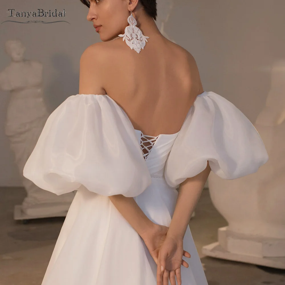 Sparkly Organza Satin Wedding Sleeves Clouds Romantic Detachable Bridal Sleeve Set Chic Gloves DG030
Sparkly Organza Satin Wedding Sleeves Clouds Romantic Detachable Bridal Sleeve Set Chic Gloves DG030