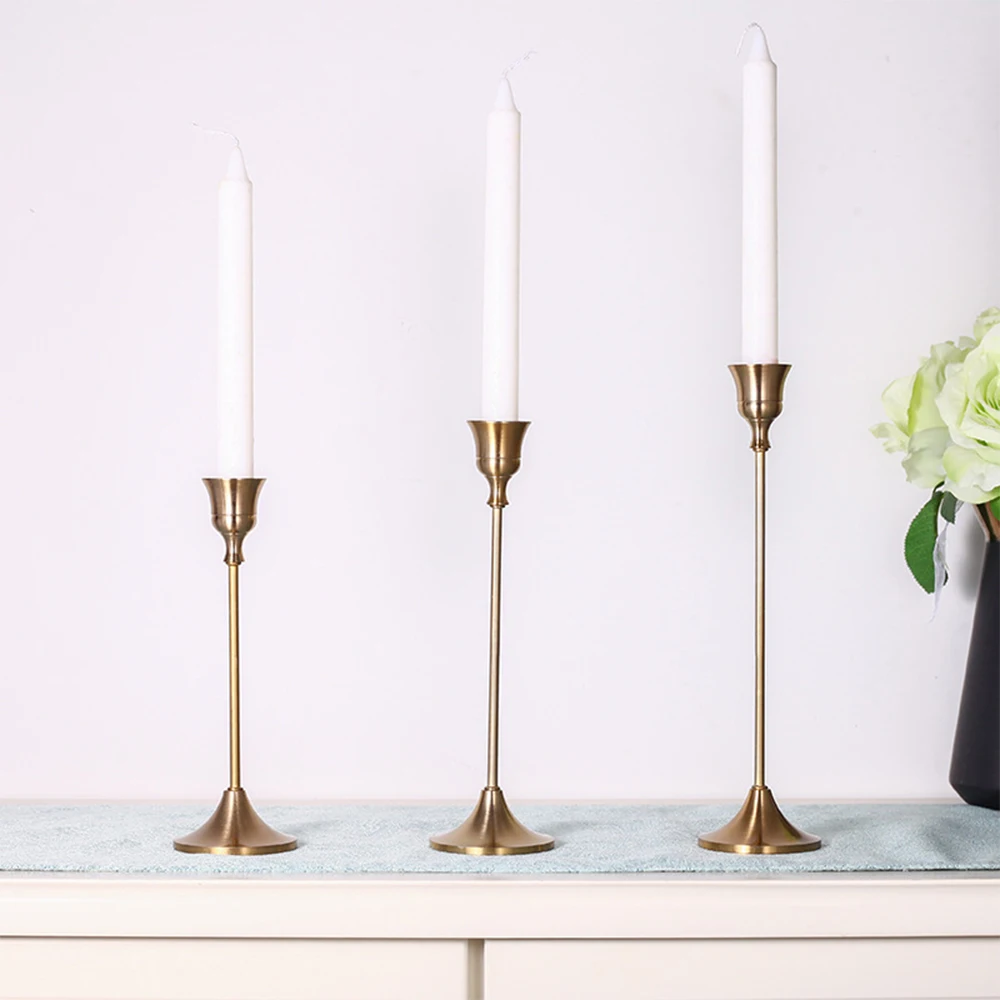 3 Pcs/ Set European Brass Candlestick Simple Golden Wedding Decorations Party Living Room Home Decoration
3 Pcs/ Set European Brass Candlestick Simple Golden Wedding Decorations Party Living Room Home Decoration