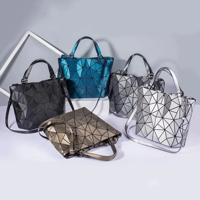 Top-handle Bags Brushed Matte Geometric Plaid Luxury Handbags Women Bags Designer Fashion Tote Shoulder Bags sac a main o
Top-handle Bags Brushed Matte Geometric Plaid Luxury Handbags Women Bags Designer Fashion Tote Shoulder Bags sac a main o