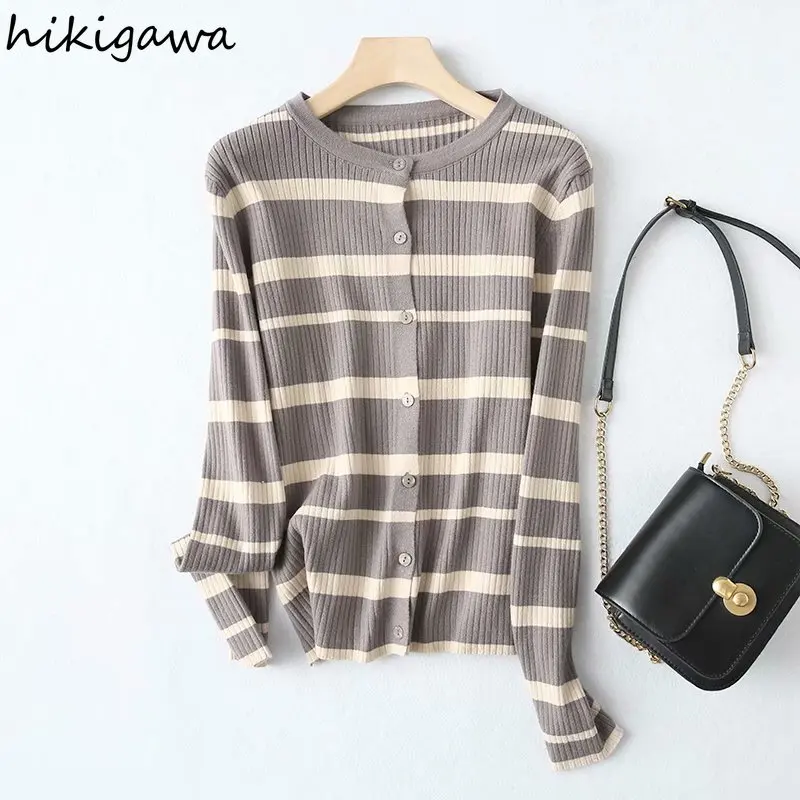 Hikigawa Cardigan Striped O Neck Long Sleeve Casual Loose Woman Sweaters Vintage England Style Thin Sweater Women Jumpers Tops
Hikigawa Cardigan Striped O Neck Long Sleeve Casual Loose Woman Sweaters Vintage England Style Thin Sweater Women Jumpers Tops