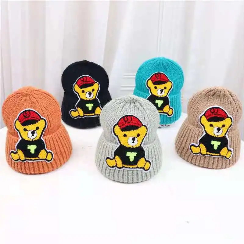 Cute bear Embroidery Multicolor hat for children Elastic kids hat with a scarf knit girls boy hats winter accessories
Cute bear Embroidery Multicolor hat for children Elastic kids hat with a scarf knit girls boy hats winter accessories