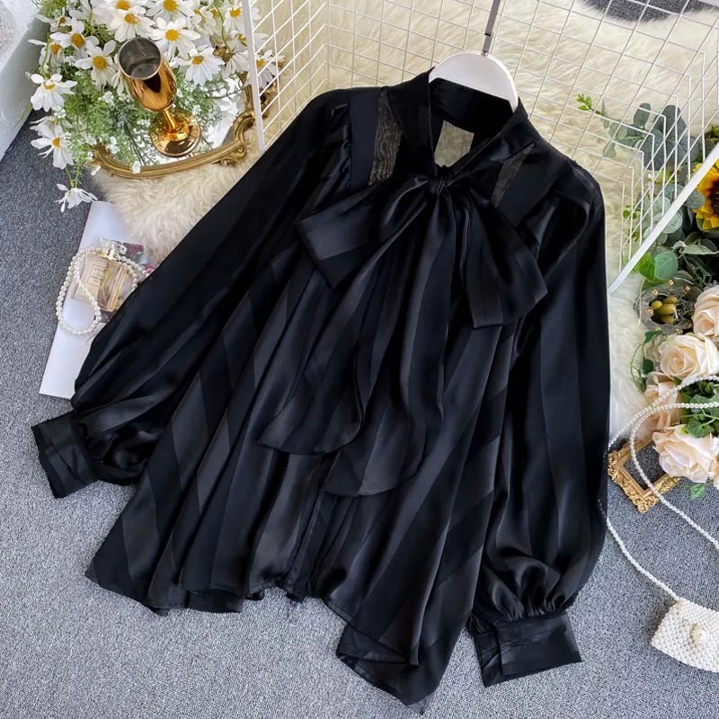Casual Women Green stripe blouse 2020 New Spring Bow tie Fashion Female shirt Loose Solid Long sleeve tops Summer YNZZU YT802
Casual Women Green stripe blouse 2020 New Spring Bow tie Fashion Female shirt Loose Solid Long sleeve tops Summer YNZZU YT802