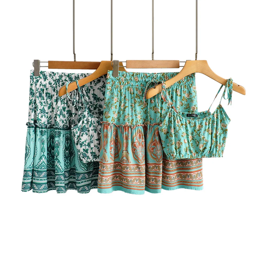 Green Floral Print 2 Piece Set Women Bohemian Ruffle Sexy Mini Dress Set Summer Straps Pleated Boho Dress Gypsy Beach Dress 2021
Green Floral Print 2 Piece Set Women Bohemian Ruffle Sexy Mini Dress Set Summer Straps Pleated Boho Dress Gypsy Beach Dress 2021