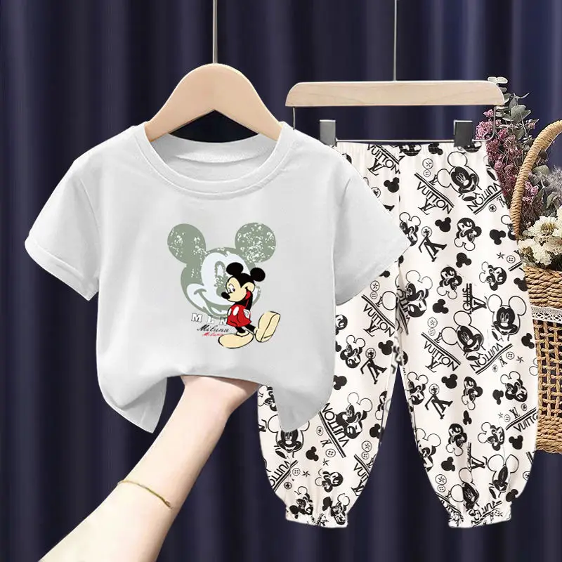 Children's Two-Piece Suit Boys and Girls Summer Disney Mickey Mouse Short-Sleeved Top and Pants Little Baby Clothes Fashion
Children's Two-Piece Suit Boys and Girls Summer Disney Mickey Mouse Short-Sleeved Top and Pants Little Baby Clothes Fashion