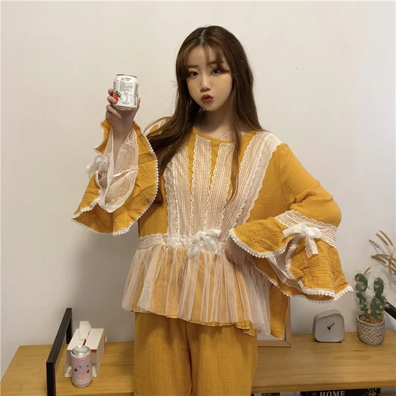 Alien Kitty Korean Sweet Girl Wind Gauze Bow Lace Pajamas Minimalist Loose Versatile 2020 Women Fashion Slim Home Wear Set
Alien Kitty Korean Sweet Girl Wind Gauze Bow Lace Pajamas Minimalist Loose Versatile 2020 Women Fashion Slim Home Wear Set