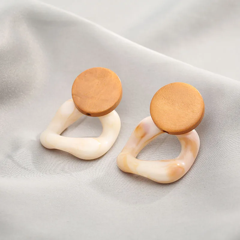 2020 Korean new Fashion Big Drop Earrings For Women Large Square Acrylic Earrings Trendy Wood Geometric Jewelry
2020 Korean new Fashion Big Drop Earrings For Women Large Square Acrylic Earrings Trendy Wood Geometric Jewelry