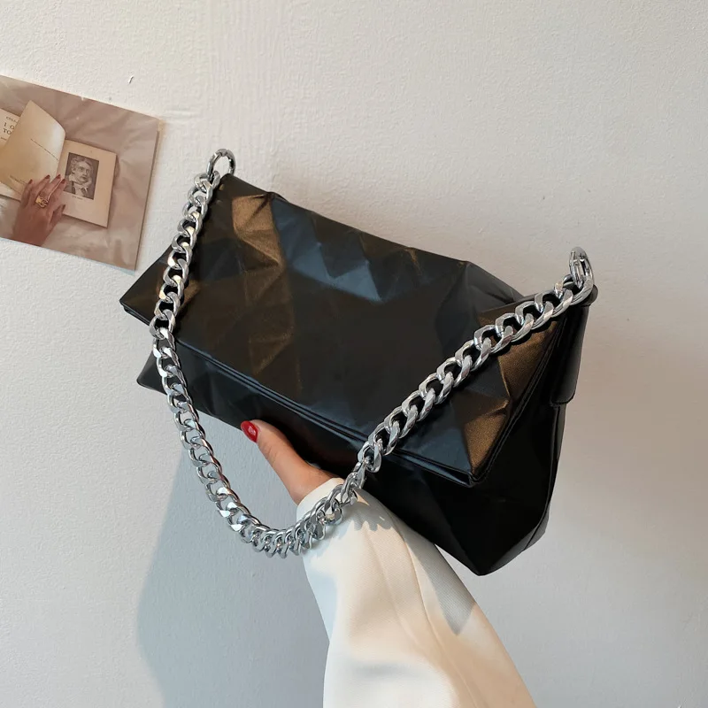 Women 2021 Fashion Three-dimensional Diamond-shaped Shoulder Underarm Bag Chain Solid Color Luxury Designer Messenger Bag
Women 2021 Fashion Three-dimensional Diamond-shaped Shoulder Underarm Bag Chain Solid Color Luxury Designer Messenger Bag