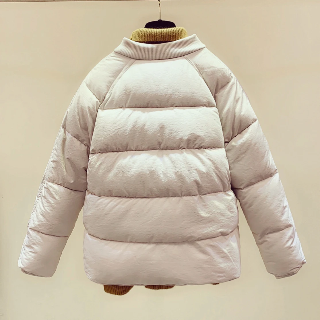 Short cotton-padded jacket women's loose and thick cotton-padded jacket warm small padded jacket winter clothes women
Short cotton-padded jacket women's loose and thick cotton-padded jacket warm small padded jacket winter clothes women