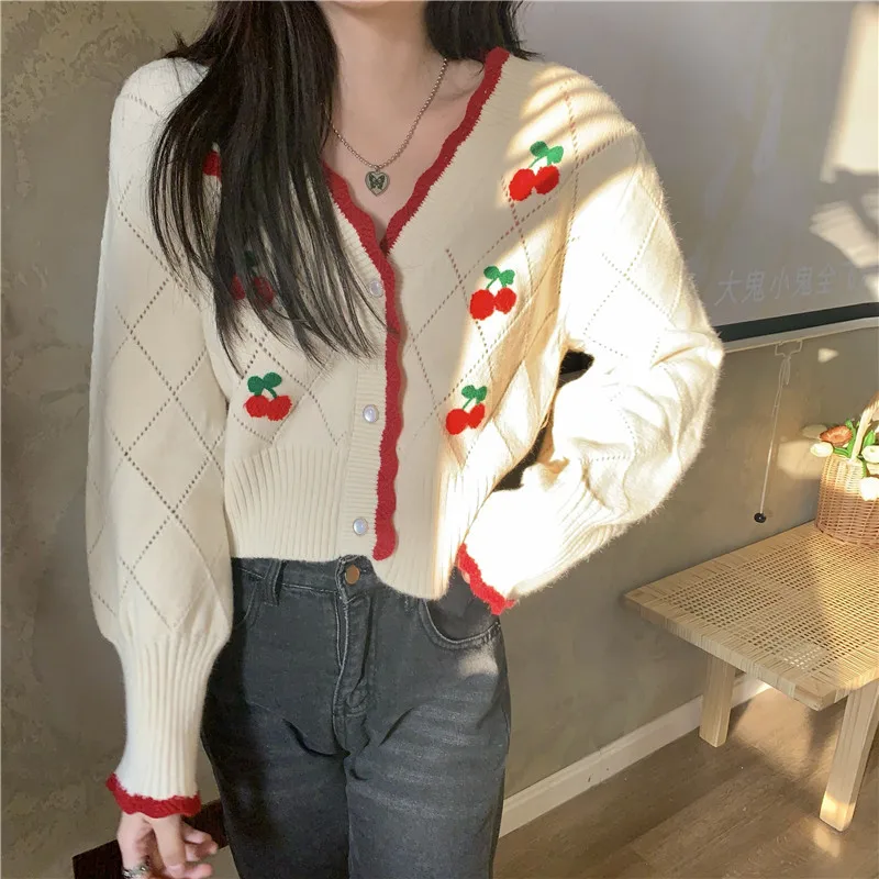 Women Embroidered Cardigan V Neck Puff Sleeve Korean Sweet Knit Wear Short Mujer Autum Winter Cherry Sweater Fashion Top Coat
Women Embroidered Cardigan V Neck Puff Sleeve Korean Sweet Knit Wear Short Mujer Autum Winter Cherry Sweater Fashion Top Coat
