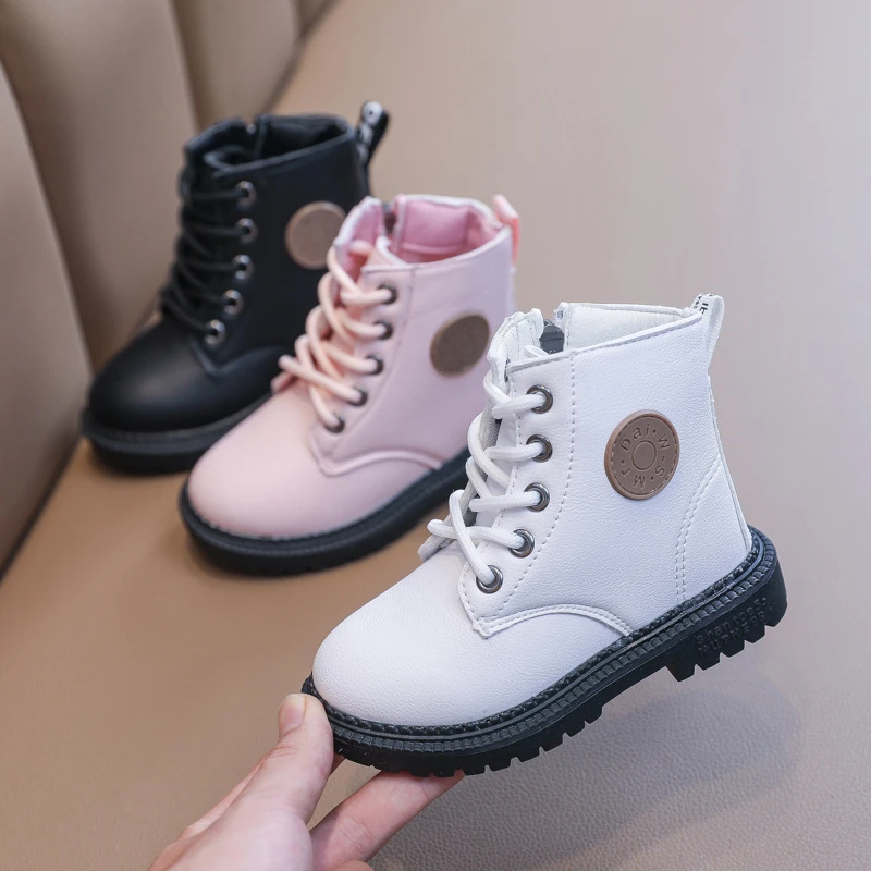 Fashoin Girl Boots for Kids Shoes Waterproof Leather Children's Martin Boots Baby Boy Shoes British Style Girls Booties Non-slip
Fashoin Girl Boots for Kids Shoes Waterproof Leather Children's Martin Boots Baby Boy Shoes British Style Girls Booties Non-slip