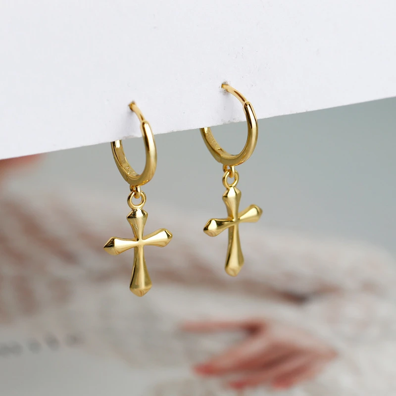 2021 Sterling Silver Gold Cross Hoop Piercing Earrings For Women Loops Earring Fine Jewelry Bijoux Femme Joyero Gift Brincos
2021 Sterling Silver Gold Cross Hoop Piercing Earrings For Women Loops Earring Fine Jewelry Bijoux Femme Joyero Gift Brincos