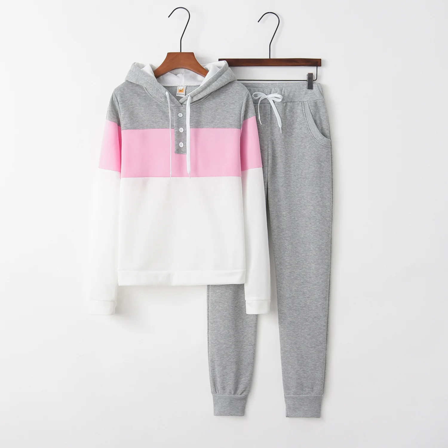 Women's Suit New Fashion Spring and Autumn Long Sleeve Geometric Stitching Two-piece Suit Hooded Collar Pullover Donsignet
Women's Suit New Fashion Spring and Autumn Long Sleeve Geometric Stitching Two-piece Suit Hooded Collar Pullover Donsignet