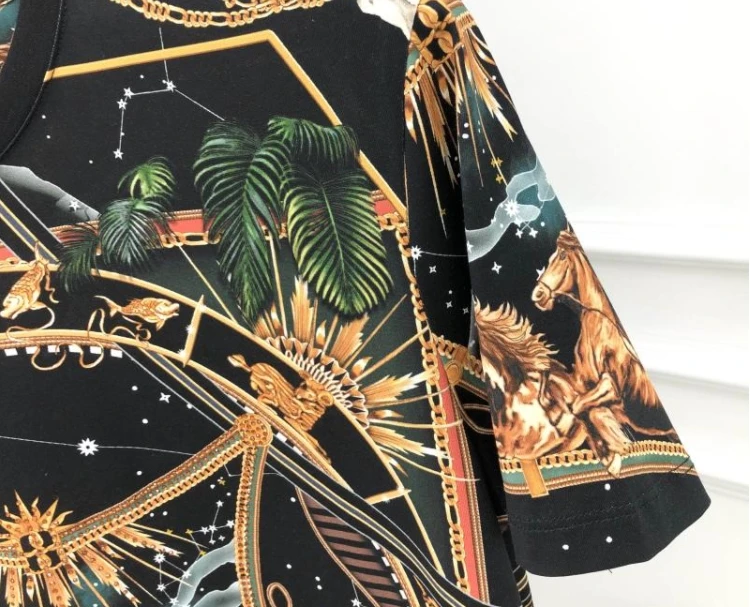 2021 21ss spring brand royal floral horse print designer t shirts tees tops for men luxury crown gothic famous casual cotton
2021 21ss spring brand royal floral horse print designer t shirts tees tops for men luxury crown gothic famous casual cotton