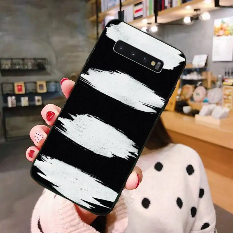 Black White Phone Case For Samsung A50 A51 A71 A20E A20S S10 S20 S21 S30 Plus ultra 5G M11 funda shell
Black White Phone Case For Samsung A50 A51 A71 A20E A20S S10 S20 S21 S30 Plus ultra 5G M11 funda shell