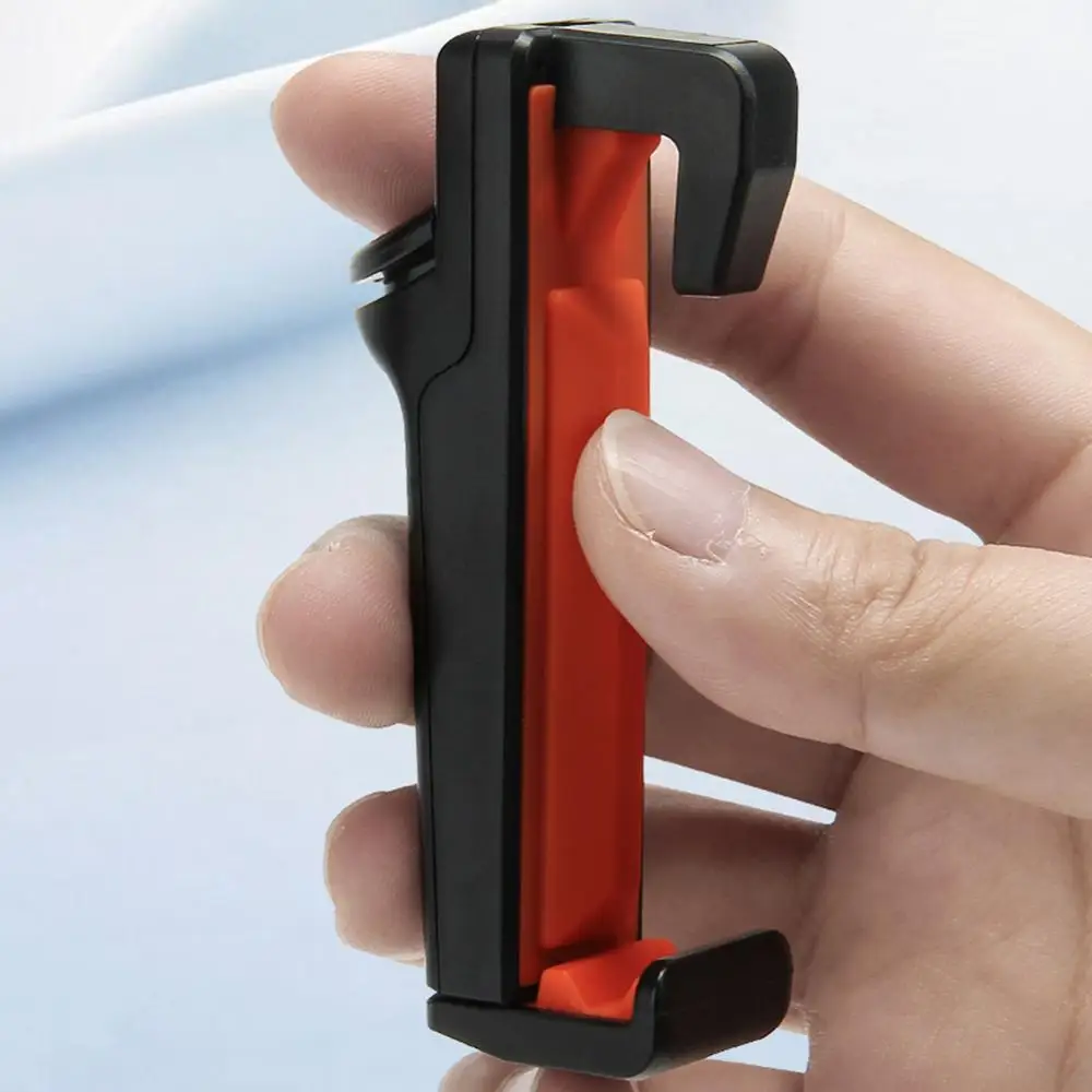 M16 Mobile Game Fire Button Aim Key Capacitance Conduction Game Trigger For PUBG Mobile Phone Game Pad Contains only 1 handle
M16 Mobile Game Fire Button Aim Key Capacitance Conduction Game Trigger For PUBG Mobile Phone Game Pad Contains only 1 handle